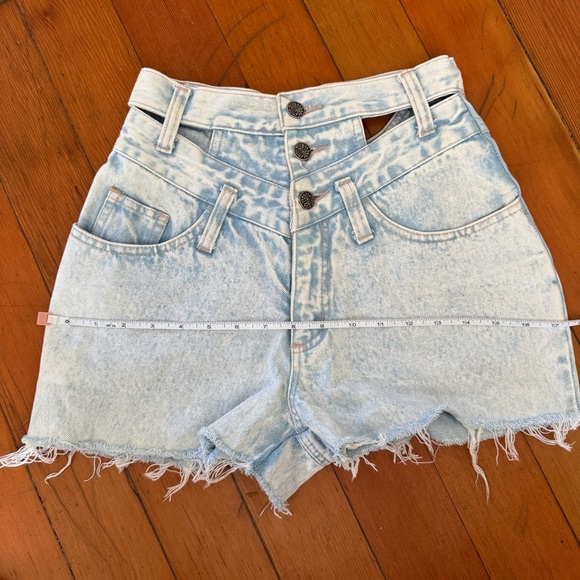 Vintage Rare Nuovo Denim Cut Out Shorts - Picture 7 of 7